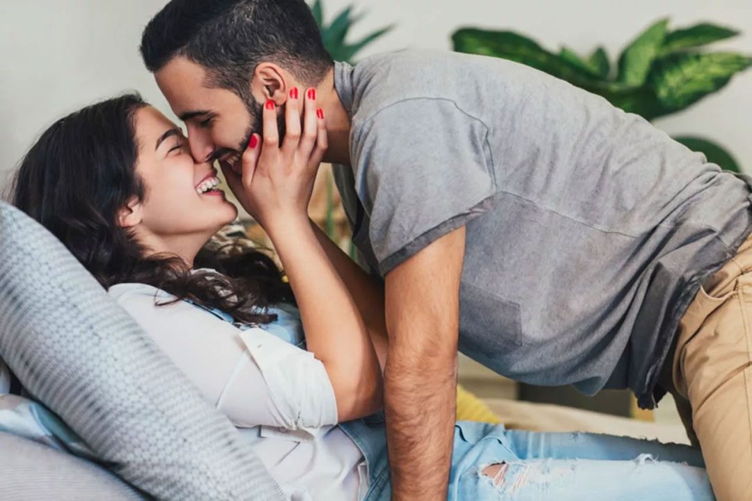 8پوزیشن مناسب برای رابطه جنسی 128 8پوزیشن مناسب برای رابطه جنسی